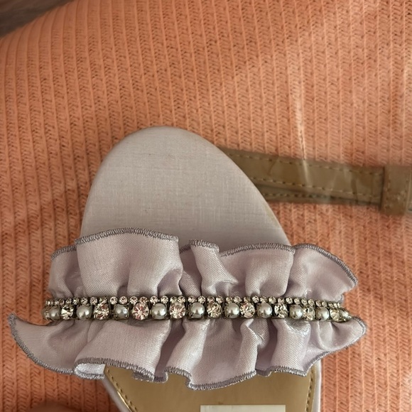 Jewel Badgley Mischka Lilac Desirie Ruffle Block Heel Sandal - Picture 8 of 8